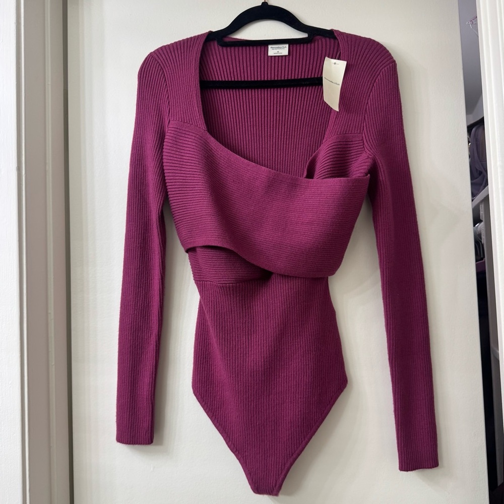 NWT Abercrombie & Fitch Wrap LuxeLoft Bodysuit Long Sleeve Pink Size Medium